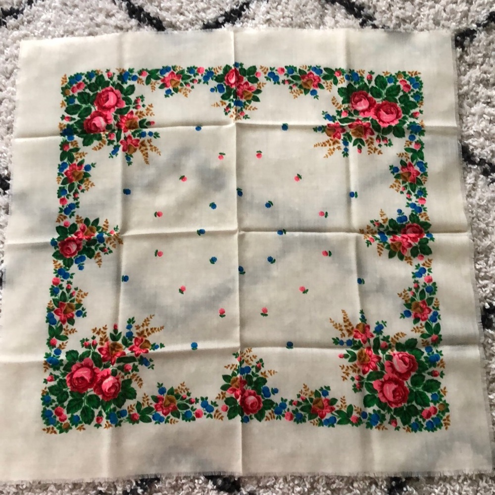 Pavlovo Posad Traditional Shawl 100% Wool Scarf Shawl
